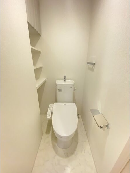 地下鉄名城線 東別院駅 徒歩4分 12階建 築4年のトイレ写真