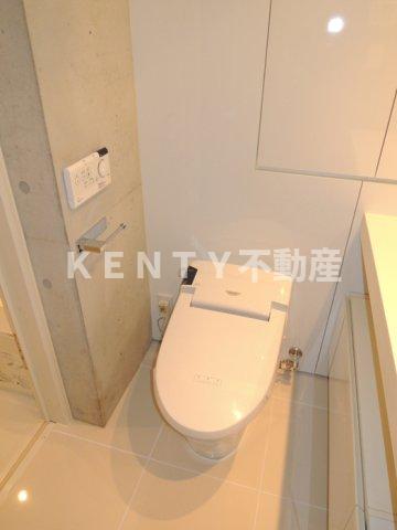 トイレ　落ち着いたトイレです
