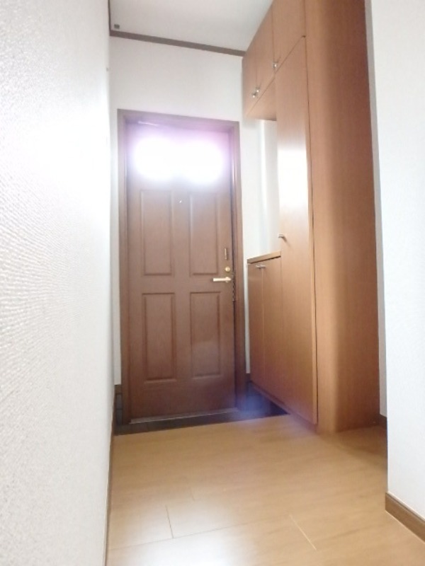 玄関　図面と現状に相違がある場合には現状を優先