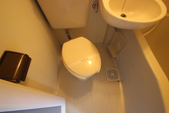トイレ　※別部屋の写真です