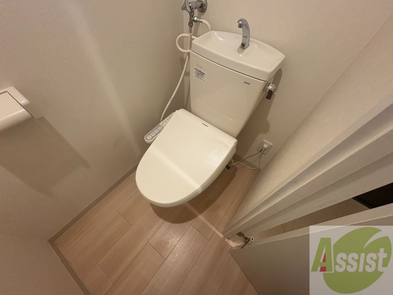 トイレ　トイレです。ウォシュレット付を探している方、おすすめです。