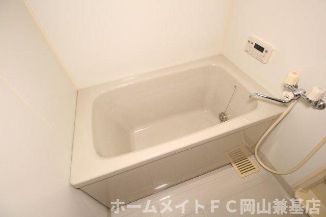 ＪＲ赤穂線 長船駅 徒歩5分 2階建 築20年の風呂写真