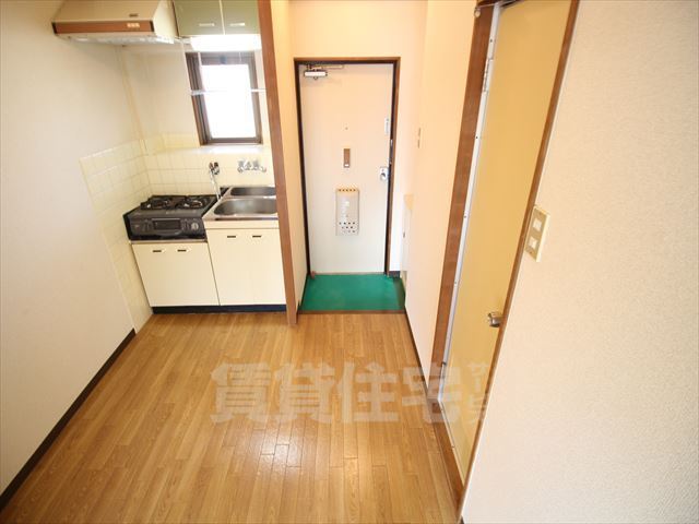 川西ロイヤルハイツの内装写真