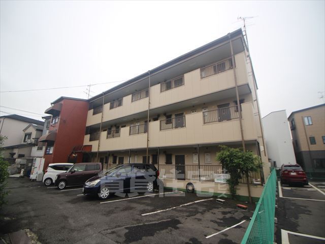 川西ロイヤルハイツ