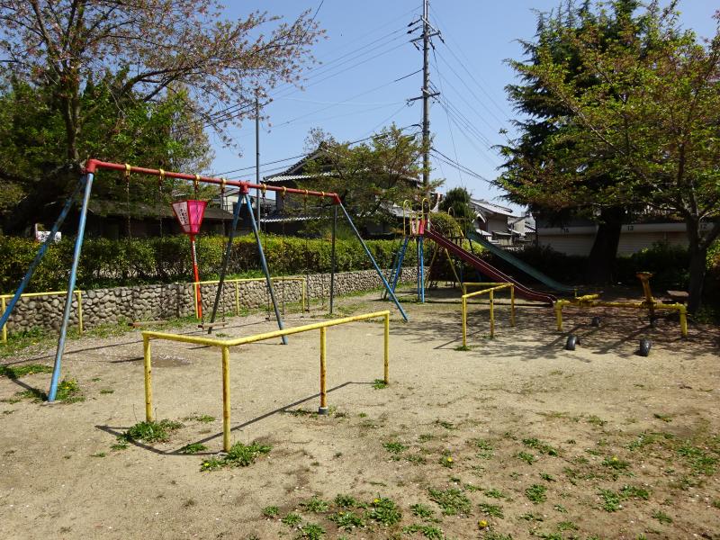 公園　築山児童公園（公園）まで944m
