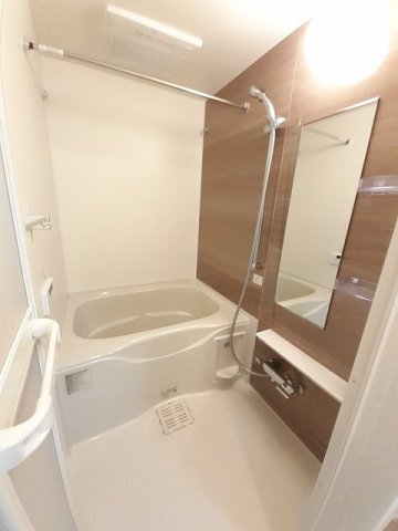 バス・シャワールーム　日々の疲れを癒すお風呂付です