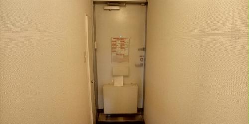 玄関　設備・使用は号室により異なる為、現況を優先致します。