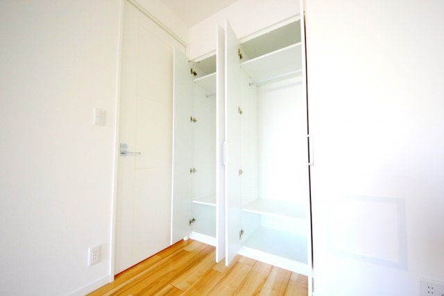 収納　リバーサイドタワー中之島