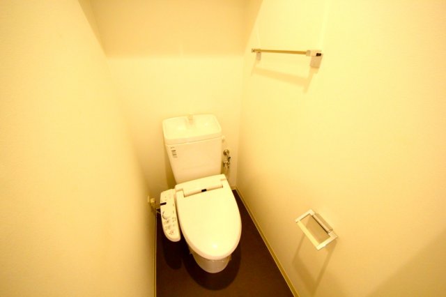 トイレ　リバーサイドタワー中之島