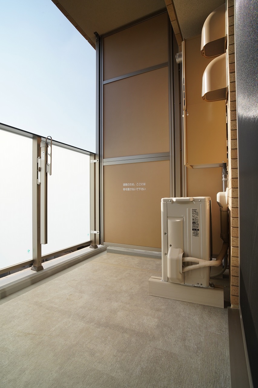 バルコニー　バルコニー