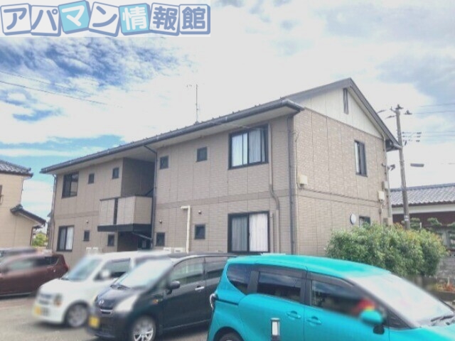 【新潟市秋葉区車場のアパートの建物外観】