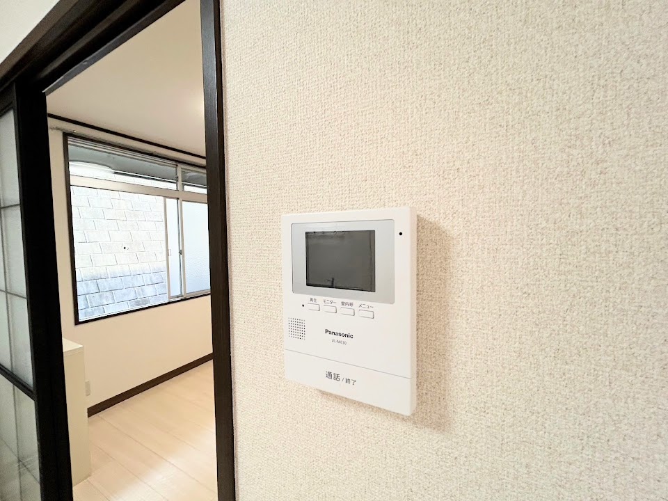 セキュリティ　録画機能付きカラーTVモニターホン完備