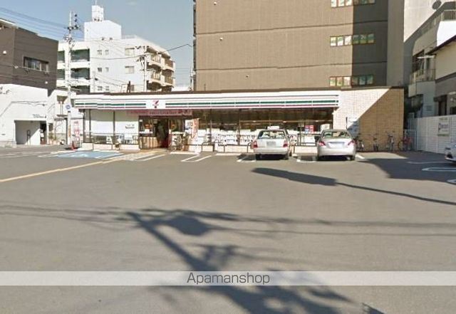 コンビニ　セブンイレブン（コンビニ）まで446m