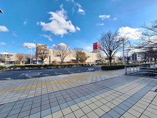 【防府市岡村町のアパートのスーパー】