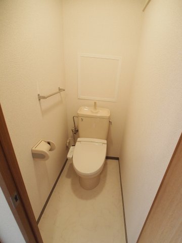 【香芝市瓦口のマンションのトイレ】