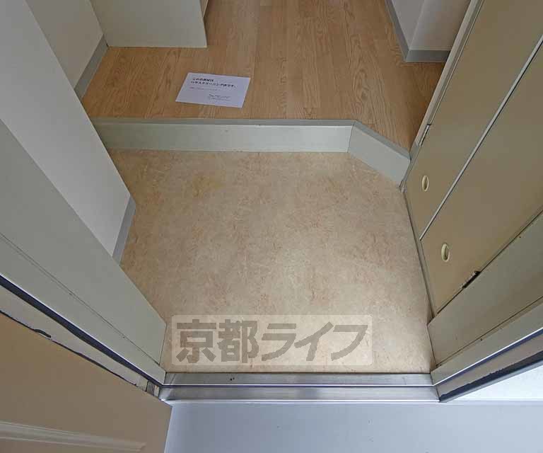 玄関　シューズボックス付です