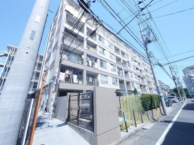 所沢市緑町のマンションの建物外観