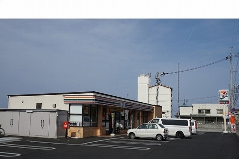 コンビニ　セブンイレブン津田４丁目店さん（コンビニ）まで750m