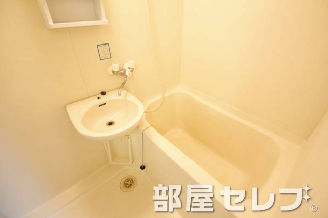 バス・シャワールーム　お風呂でゆったりと。