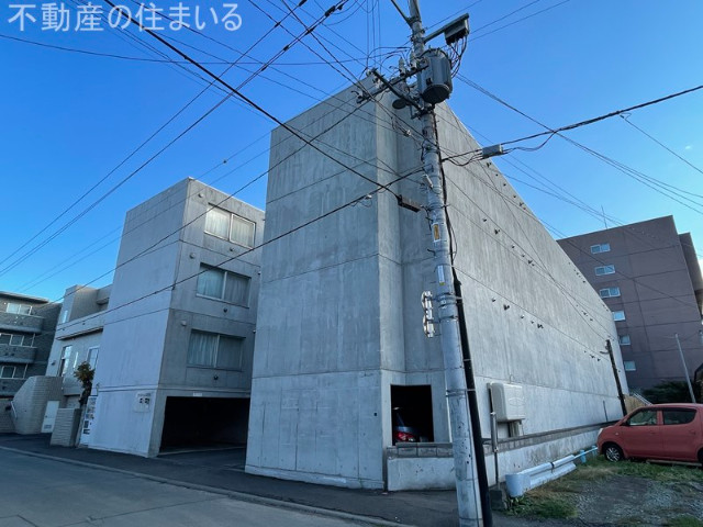 【マイルーム澄川の建物外観】