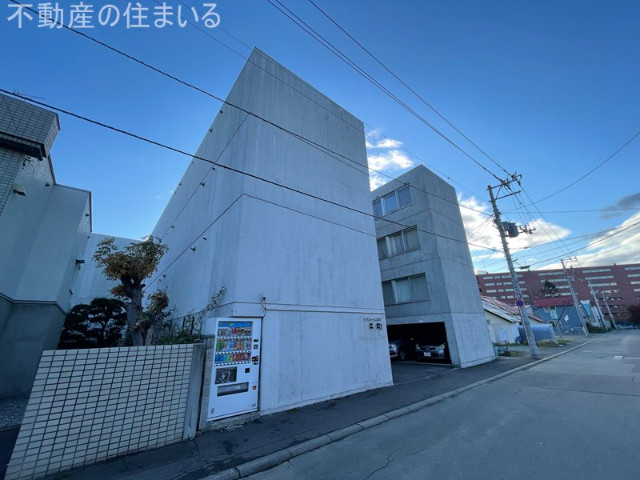 【マイルーム澄川の建物外観】