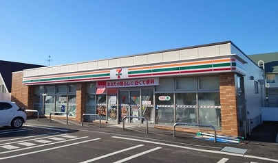 コンビニ　セブンイレブン江別大麻桜木町店（コンビニ）まで383m