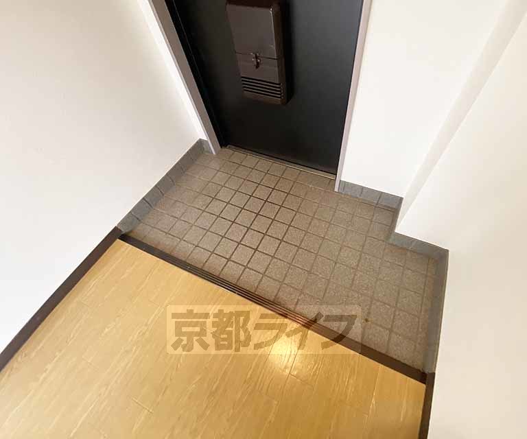 玄関　大きな段差がありません