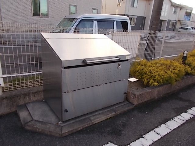 【岐阜市西鶉のアパートのその他設備】