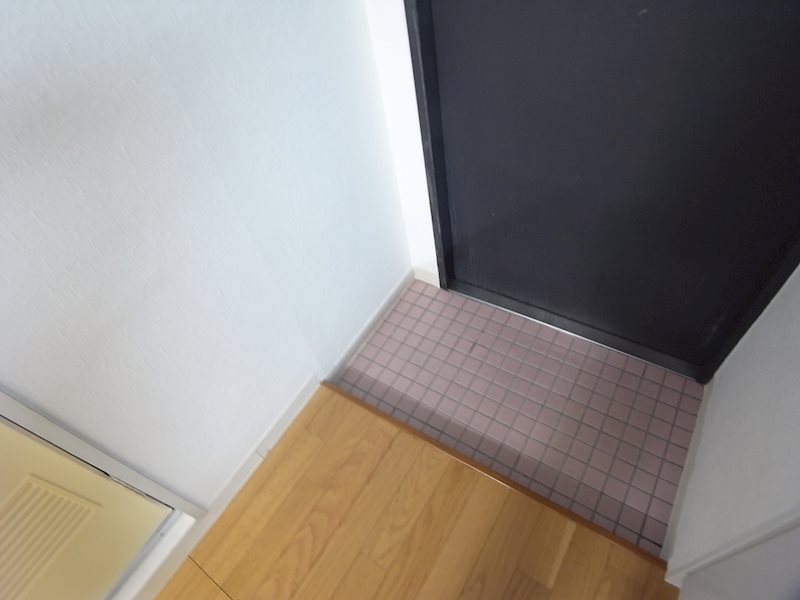 【芦屋市東芦屋町のマンションのエントランス】