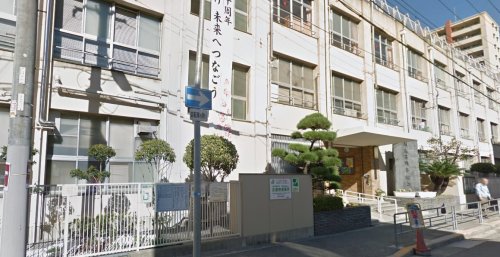 【ルクレ北堀江の小学校】