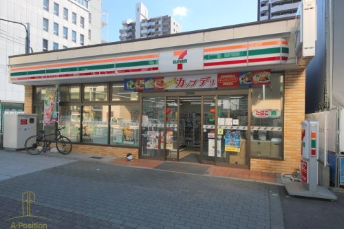 コンビニ　セブンイレブン 大阪立売堀3丁目店（コンビニ）まで117m