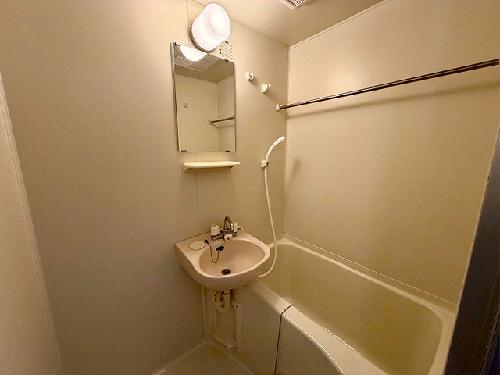 バス・シャワールーム　設備・仕様は号室により異なる為、現状を優先いたします。