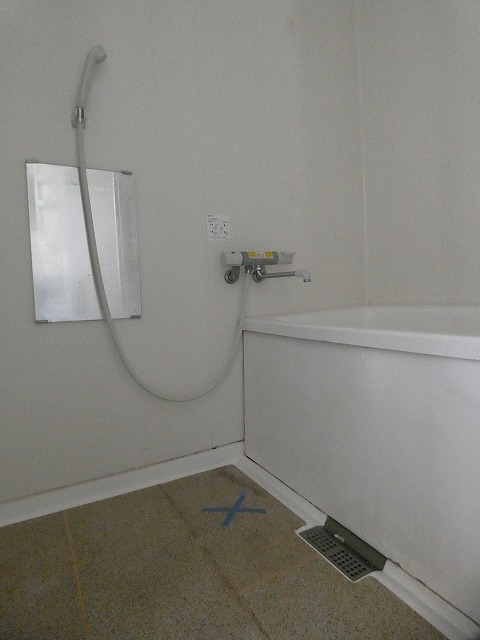 バス・シャワールーム　バス※別部屋参考写真
