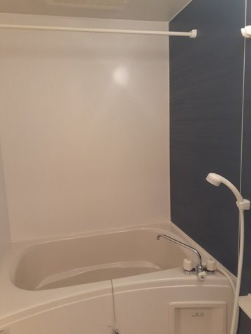 バス・シャワールーム　ゆったり過ごせるお風呂です