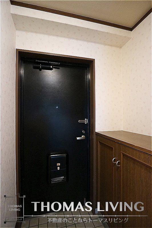 玄関　シューズボックス御座います。