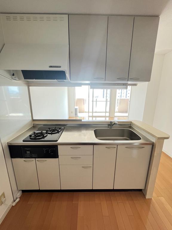 キッチン　２口コンロ付きのキッチンです