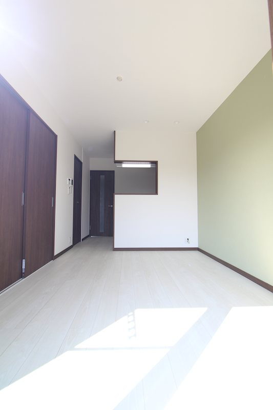 居室・リビング　同タイプ物件写真参照