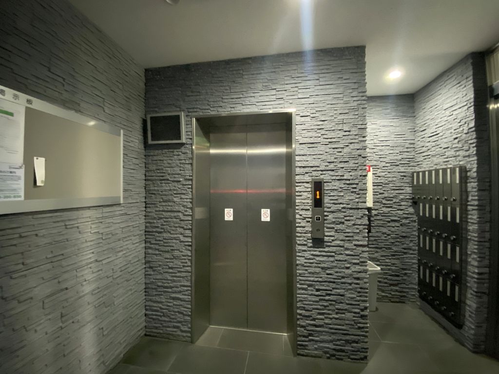 ロビー　エントランス