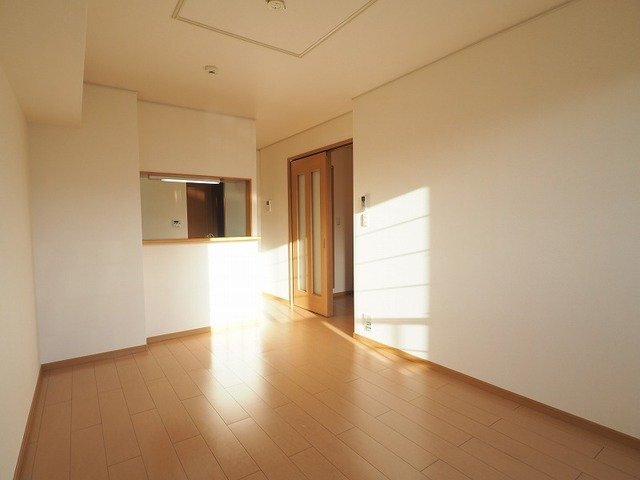 居室・リビング　リビング