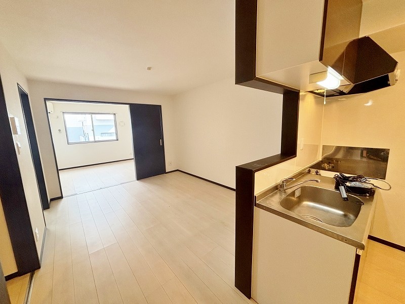 居室・リビング　★LDK11.1★