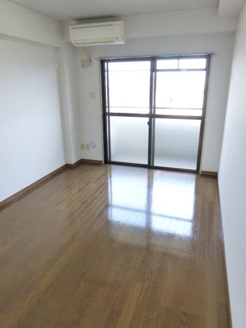 居室・リビング　★きれいな洋室★