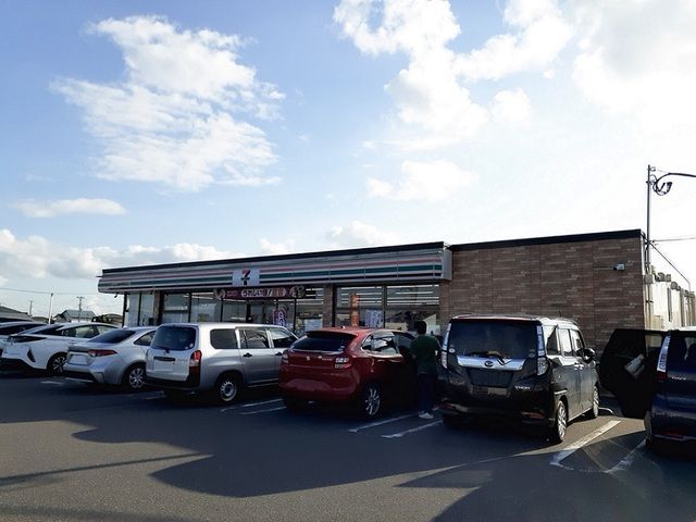 コンビニ　セブンイレブン古川インター店（コンビニ）まで750m