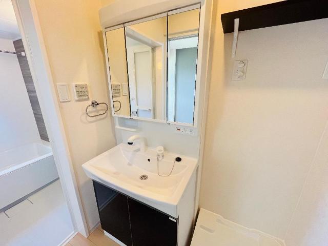 洗面設備　洗髪洗面化粧台