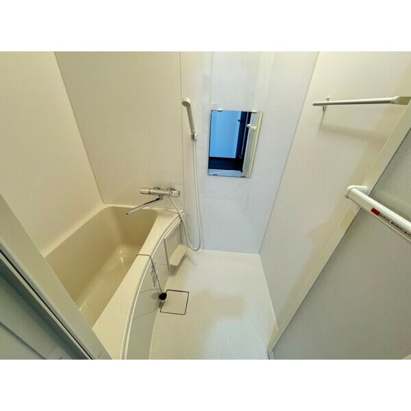 バス・シャワールーム　別室の参考写真です。※現況優先