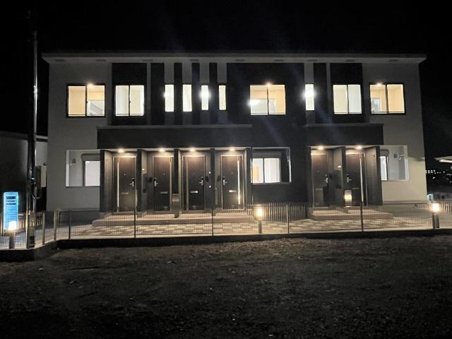 建物外観　外観写真（夜）