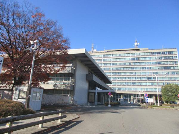 役所　長野県庁（役所）まで450m