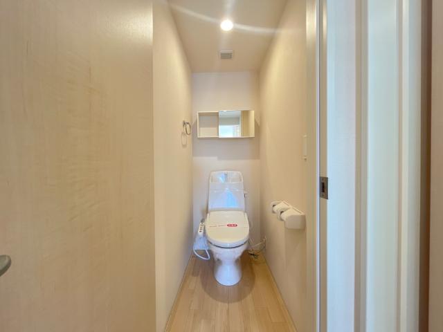 トイレ　シャワー付トイレ