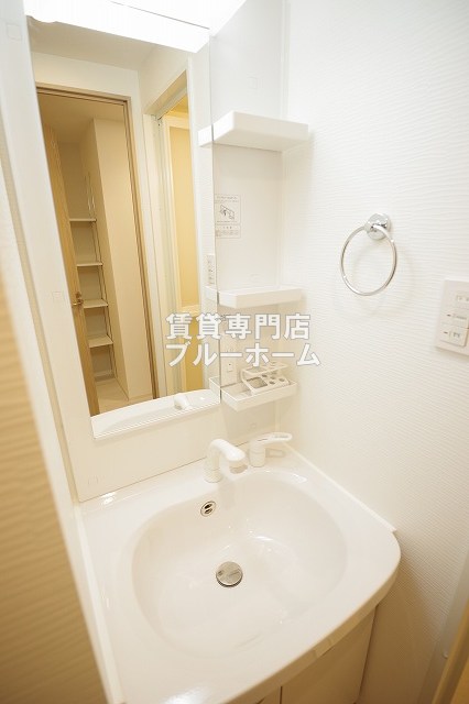 洗面設備　独立洗面台あります！