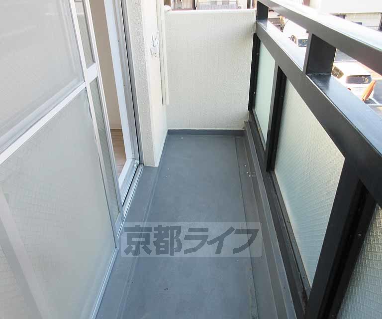 バルコニー　洗濯物がたくさん干せますね！