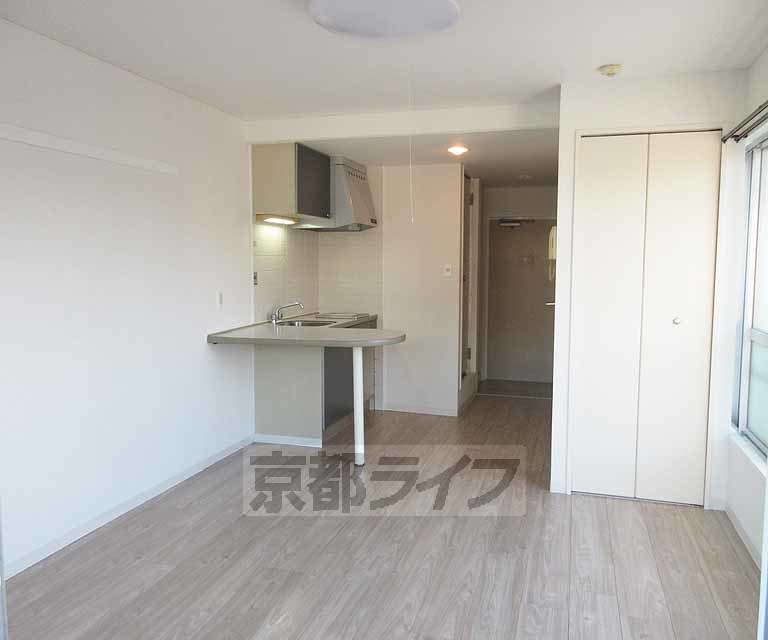 居室・リビング　とっても広いお部屋です！